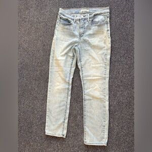 Levi's Women's 312 shaping slim Skinny Jeans in Light blue size 30